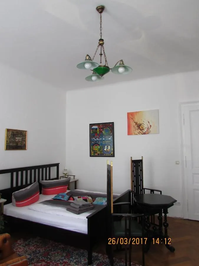 Art Nouveau Apartment Viena